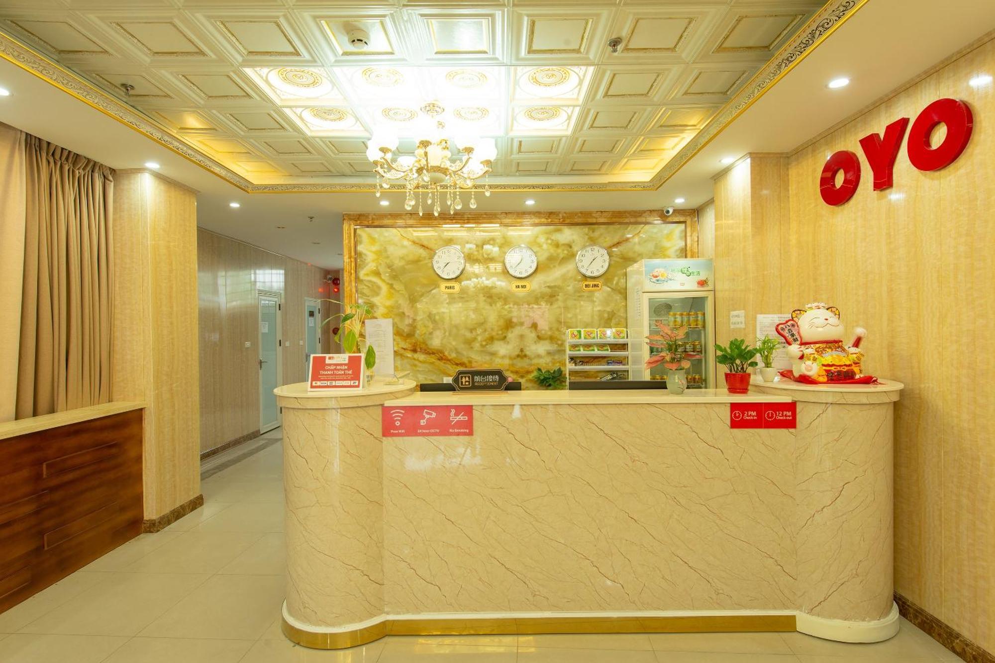 Capital O 417 Truong Son Hotel Hanoi Bagian luar foto