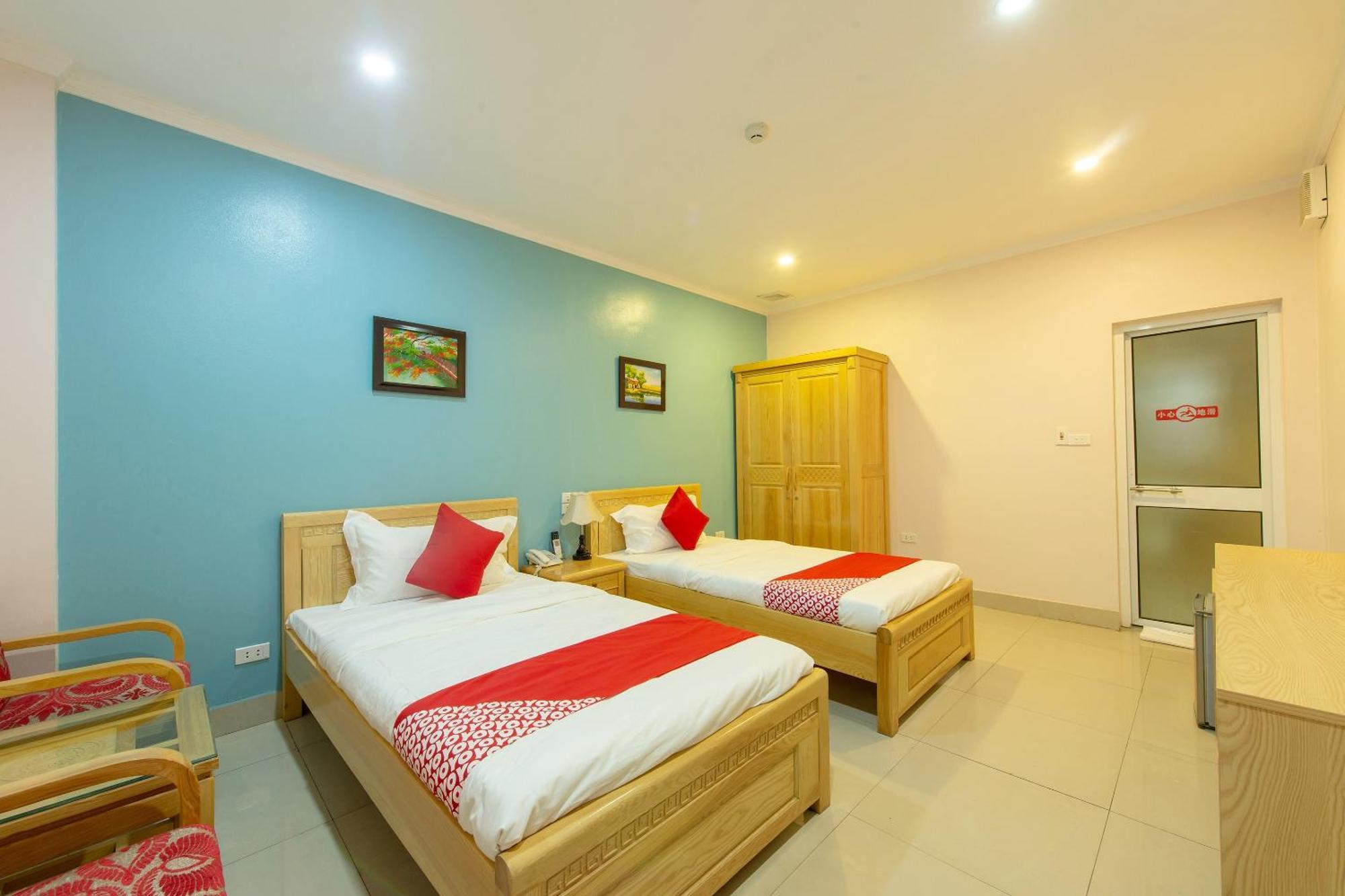 Capital O 417 Truong Son Hotel Hanoi Bagian luar foto