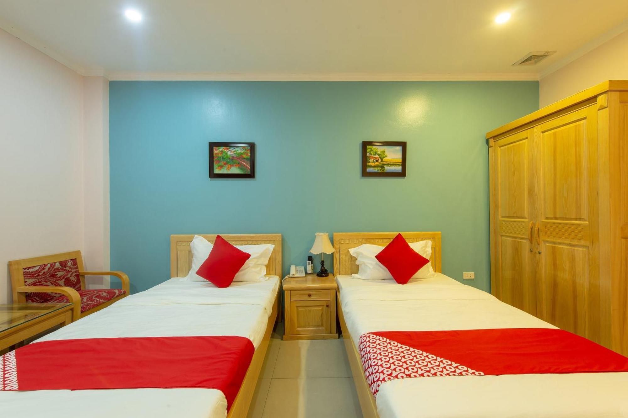 Capital O 417 Truong Son Hotel Hanoi Bagian luar foto